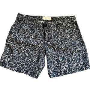 Eddie Bauer Ripstop tan and blue Printed Shorts 10P